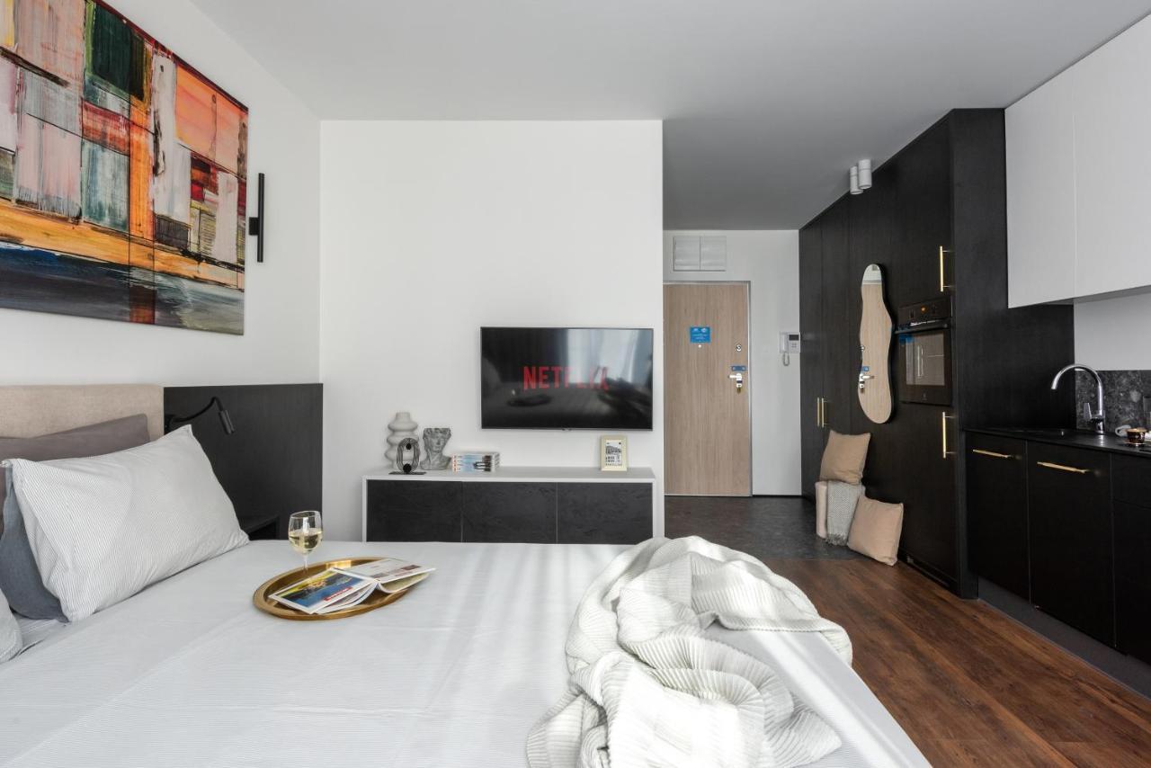 Apartamenty-Wroc Ksiecia Witolda By The River ヴロツワフ エクステリア 写真